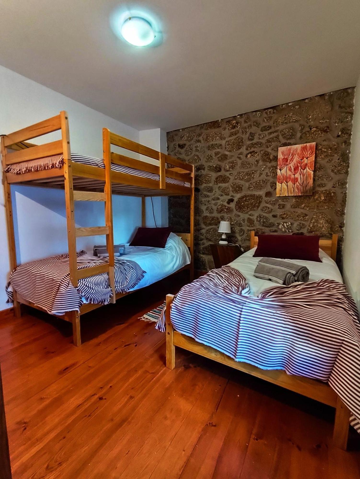casa na aldeia - entre Fundão e Covilhã Pero Viseu Exterior foto